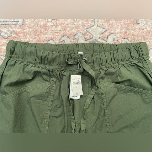 Aerie NWT Olive Green Avenue Baggy Cargo Everyday Casual Pants Women’s Medium - Picture 4 of 7